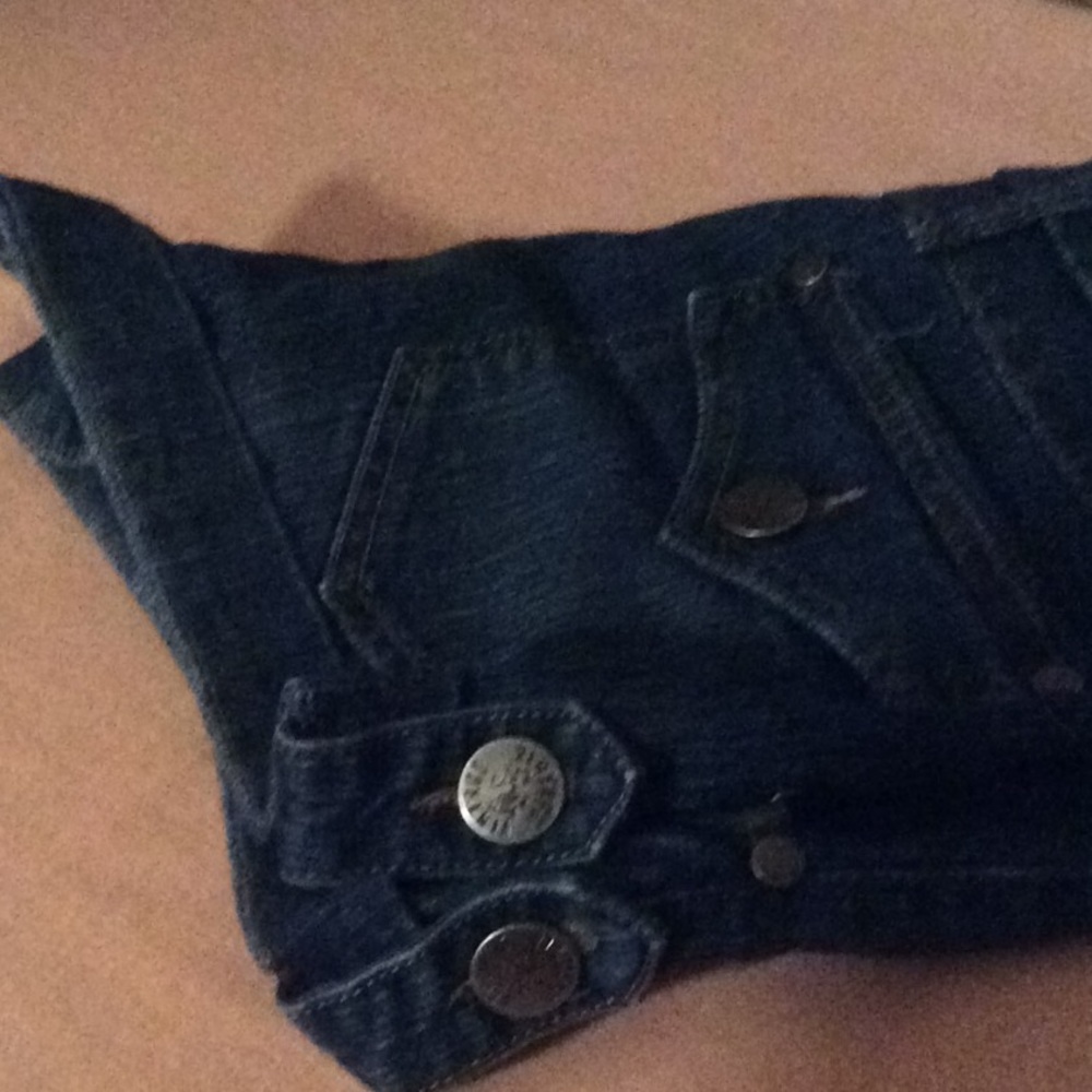 Shorts - Picture 3 of 6